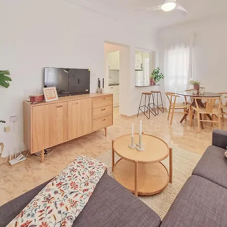 Apartment Xxx *